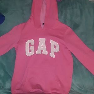 Gap sweater